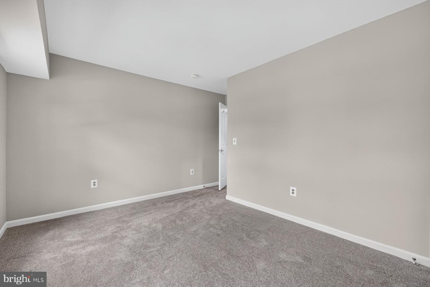17536 Applewood Lane photo 34