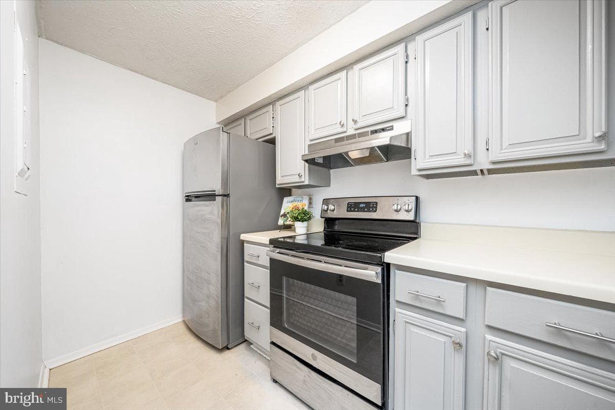 26000 Brigadier Place #j photo 11