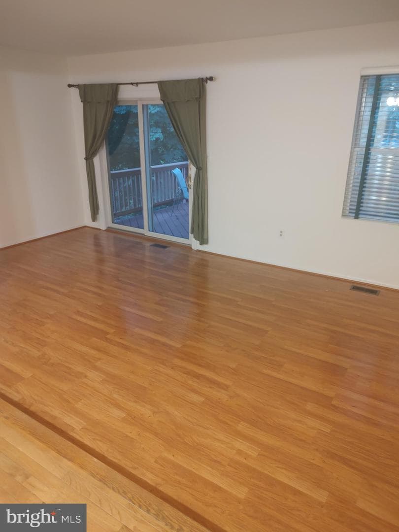 2869 Schoolhouse Circle photo 7