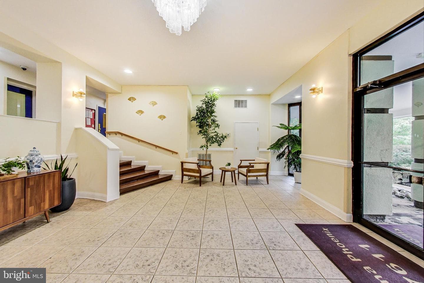 7611 Maple Ave # 202 photo 23