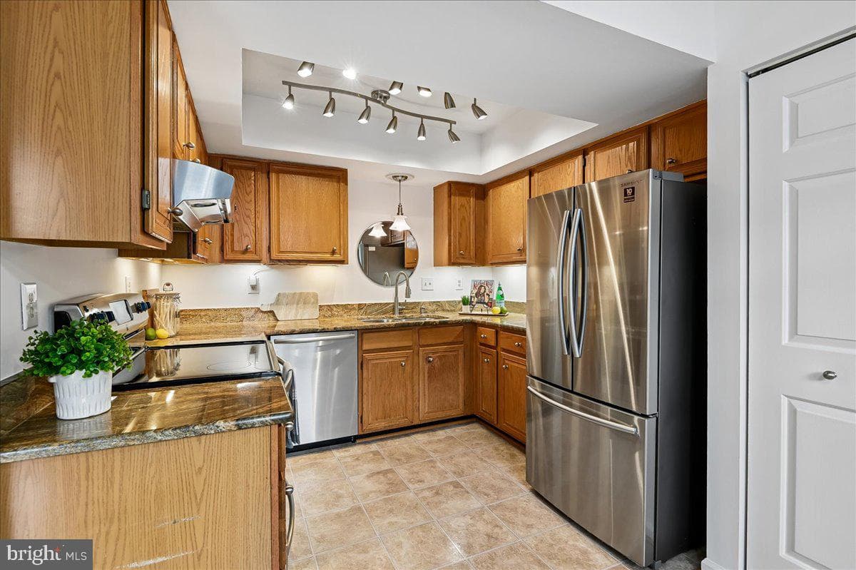 4318 Dunwood Terrace photo 7