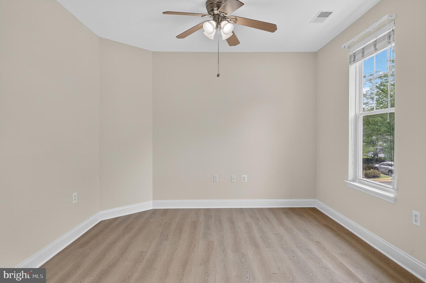 501 King Farm Boulevard #205 photo 18