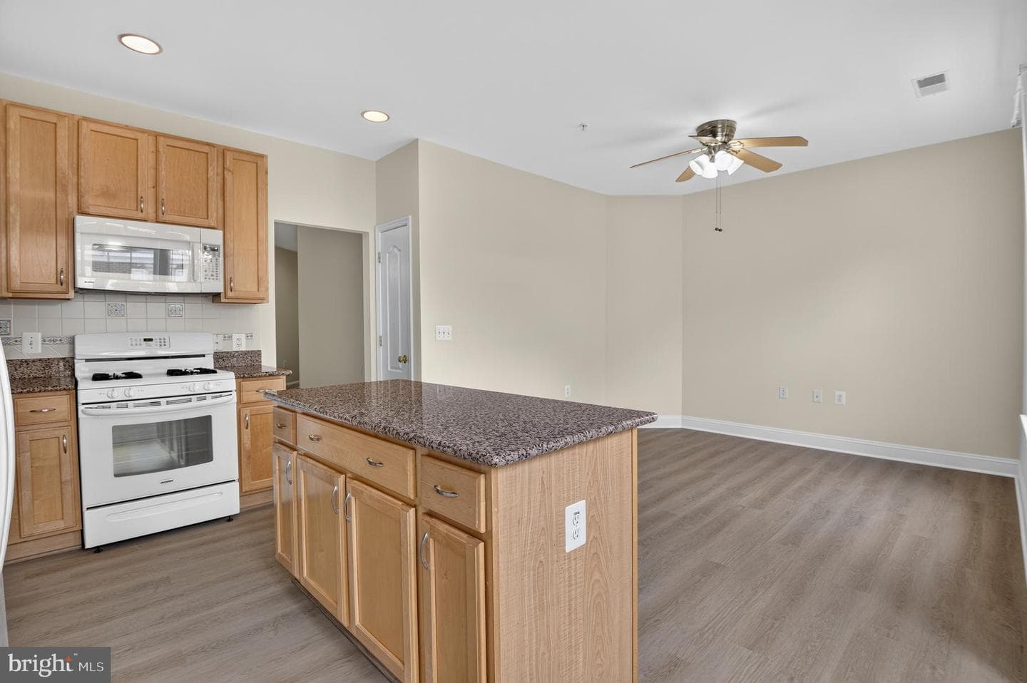 501 King Farm Boulevard #205 photo 9