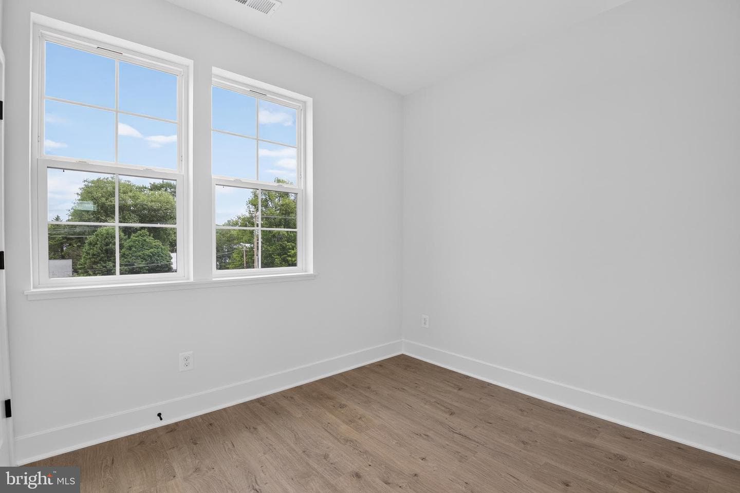 5015 Dulcet Drive photo 37