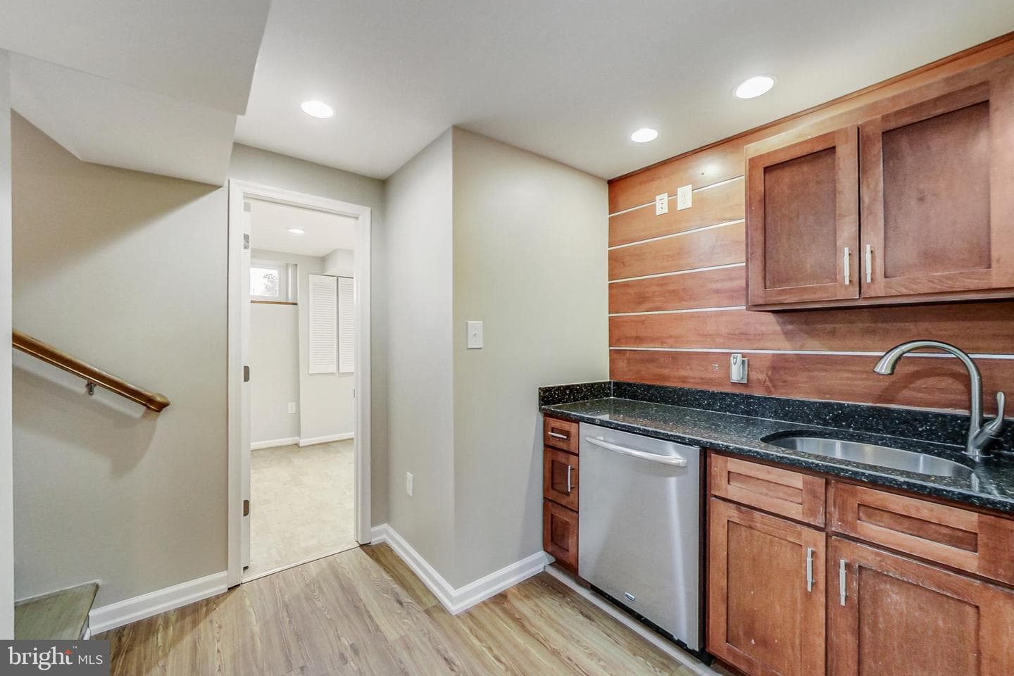 11407 Woodson Avenue photo 18