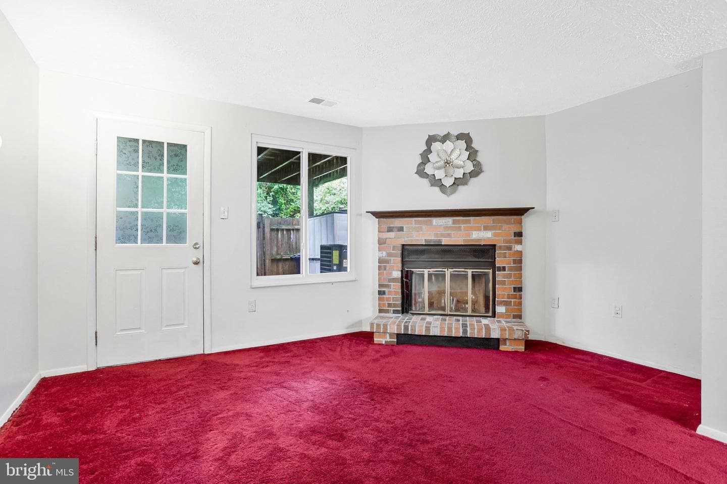 2837 Shepperton Terrace photo 29