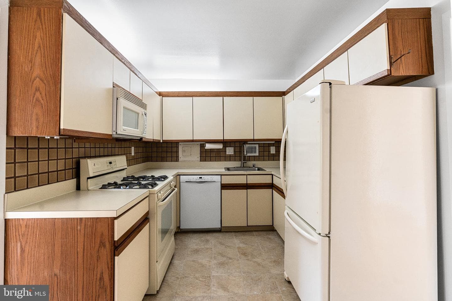 4515 Willard Avenue #709 S photo 16
