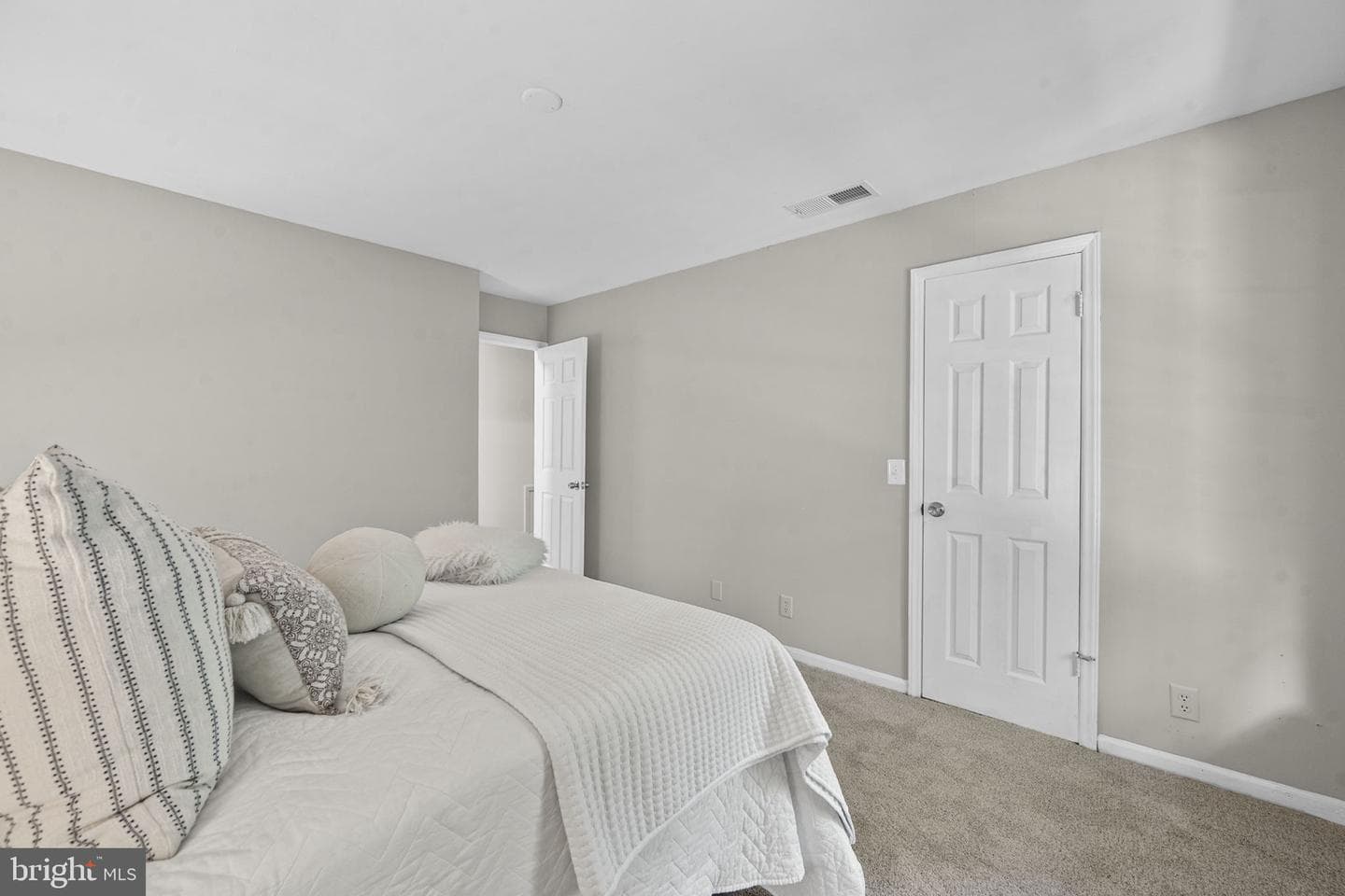 5822 Inman Park Circle #110 photo 30