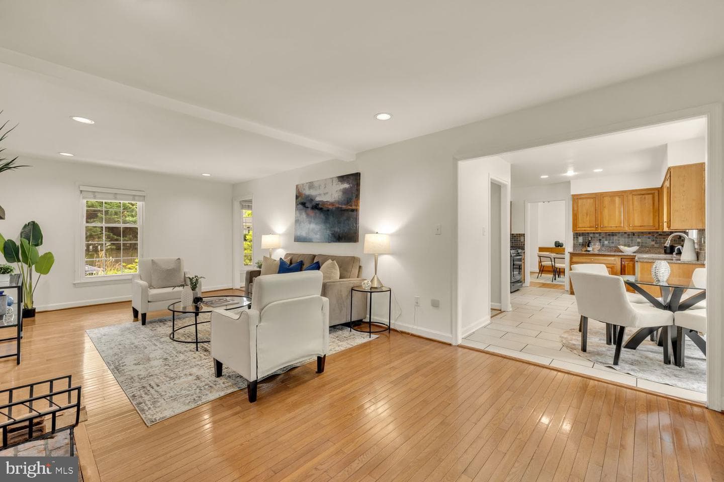 12114 Greenleaf Avenue photo 9