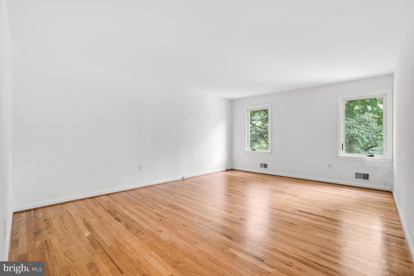 11701 Beekman Place photo 26