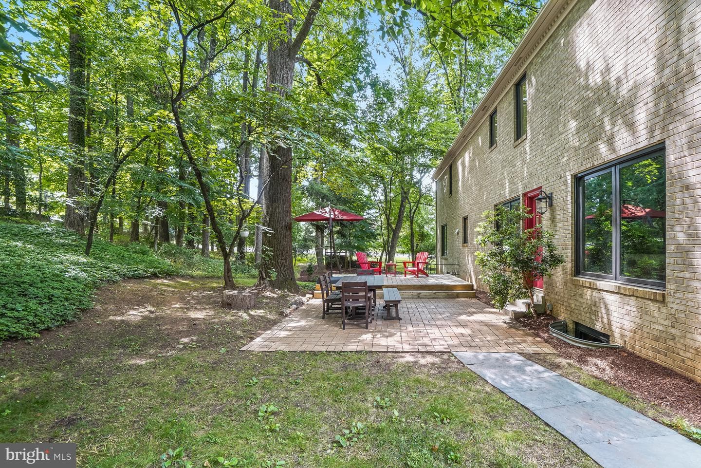 11701 Beekman Place photo 38