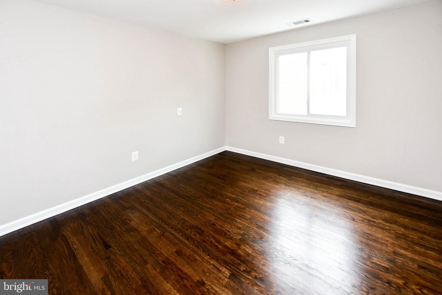 19104 Roman Way photo 44