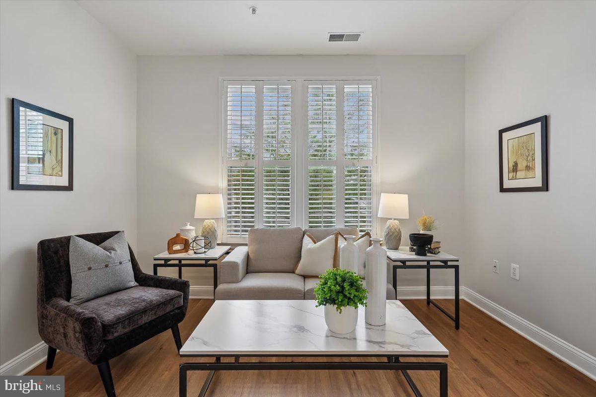 501 King Farm Boulevard #206 photo 12