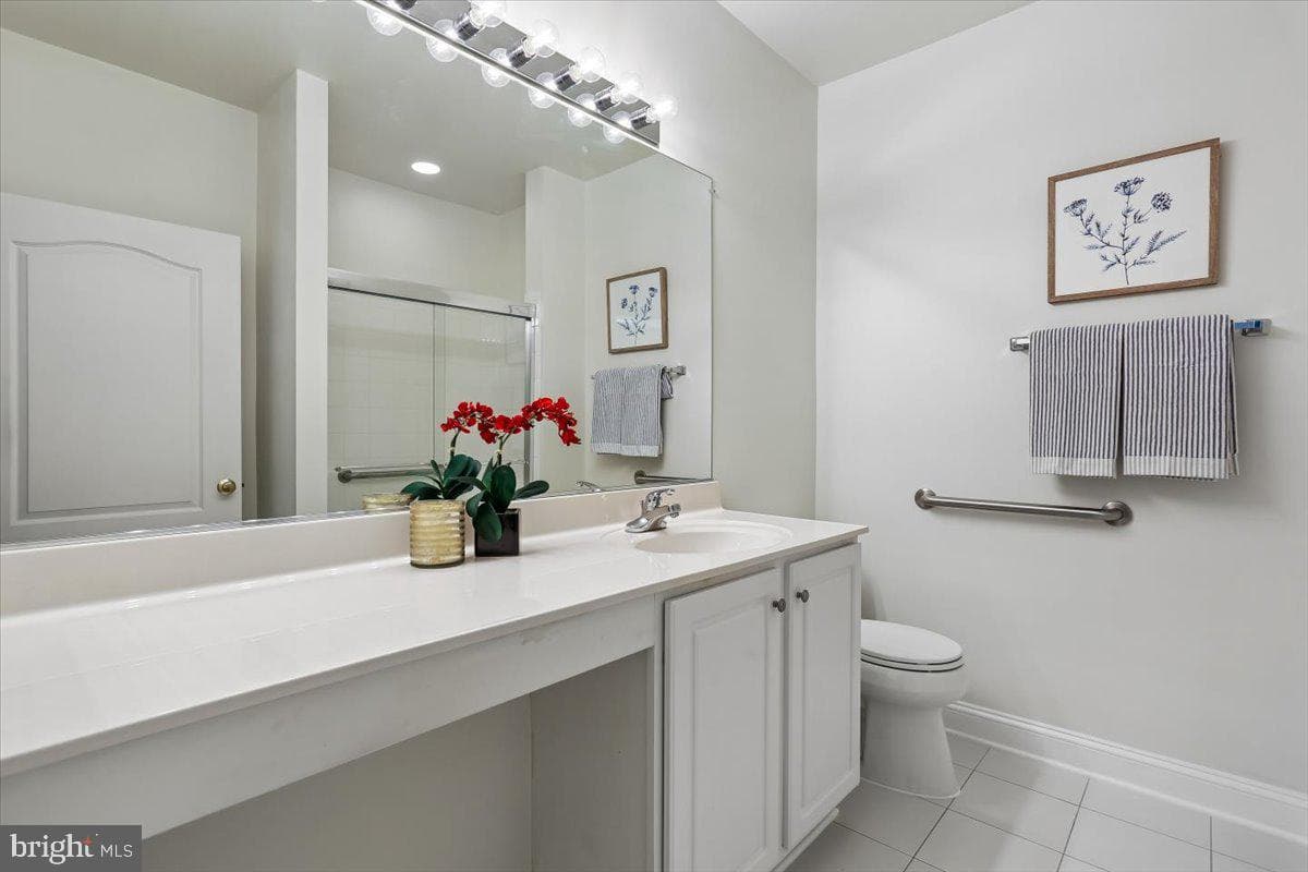 501 King Farm Boulevard #206 photo 25