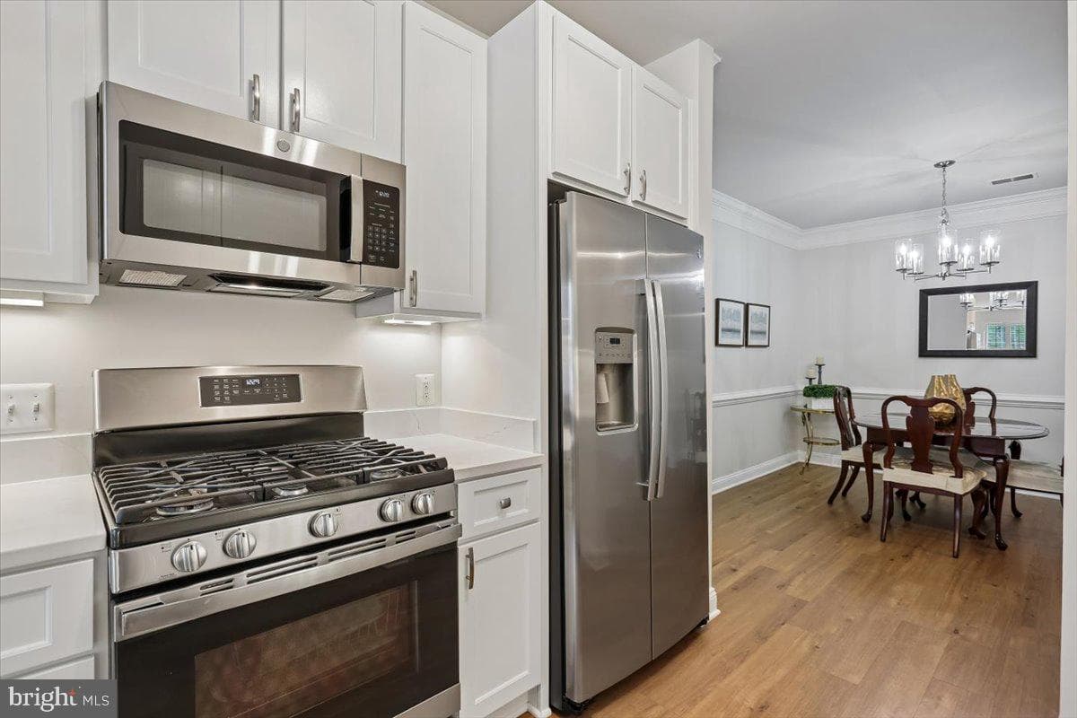 501 King Farm Boulevard #206 photo 9