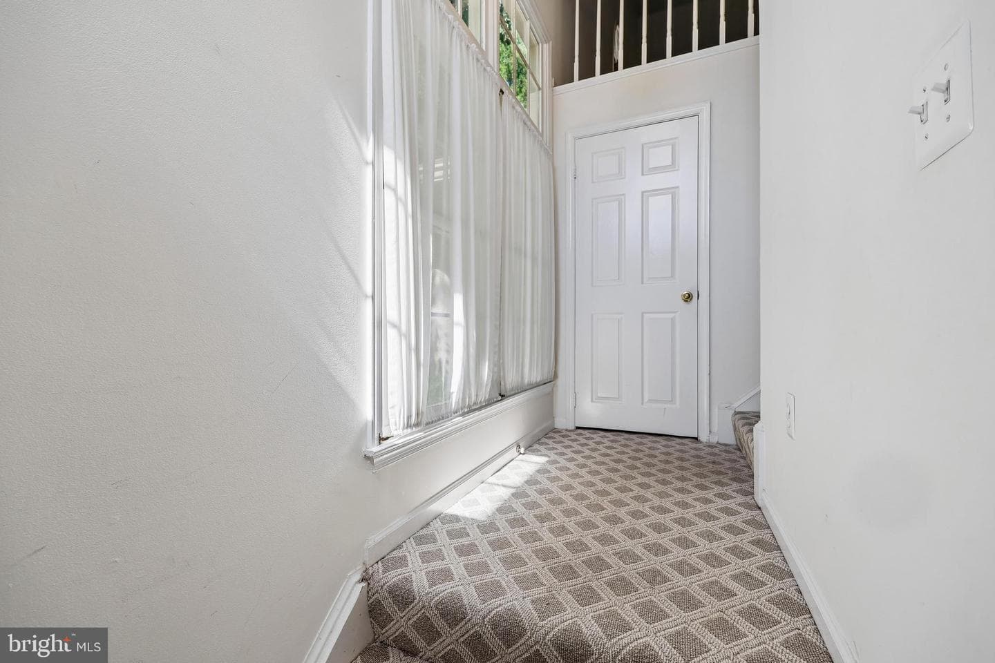 5823 Linden Square Court #52 photo 11
