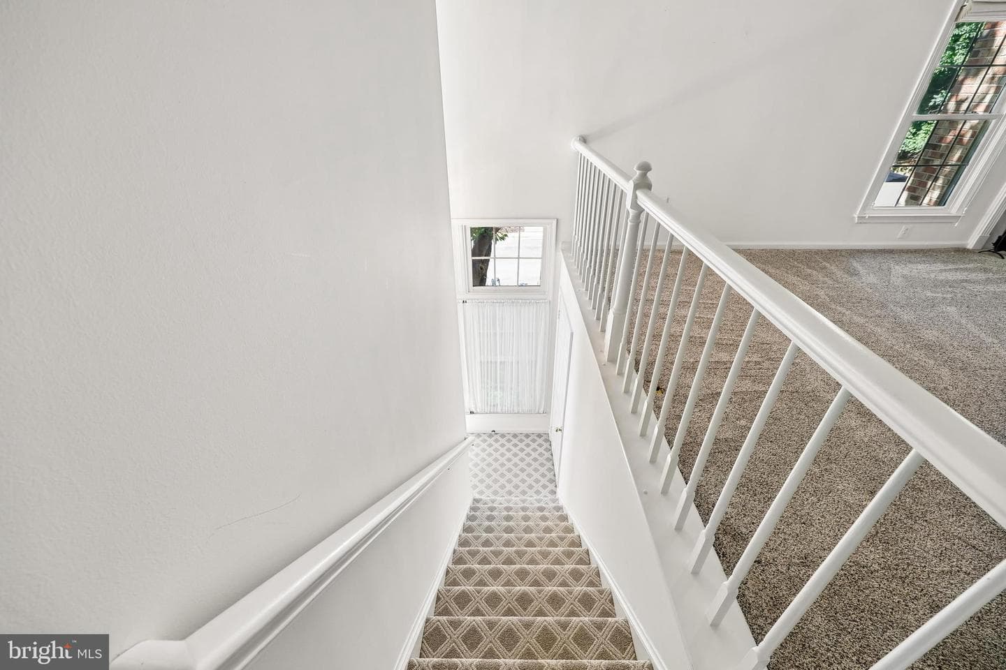 5823 Linden Square Court #52 photo 12