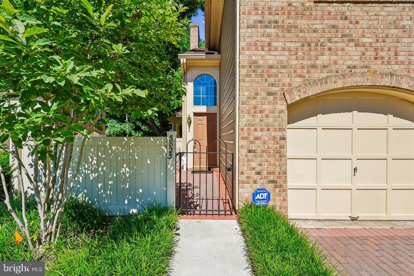 5823 Linden Square Court #52 photo 3