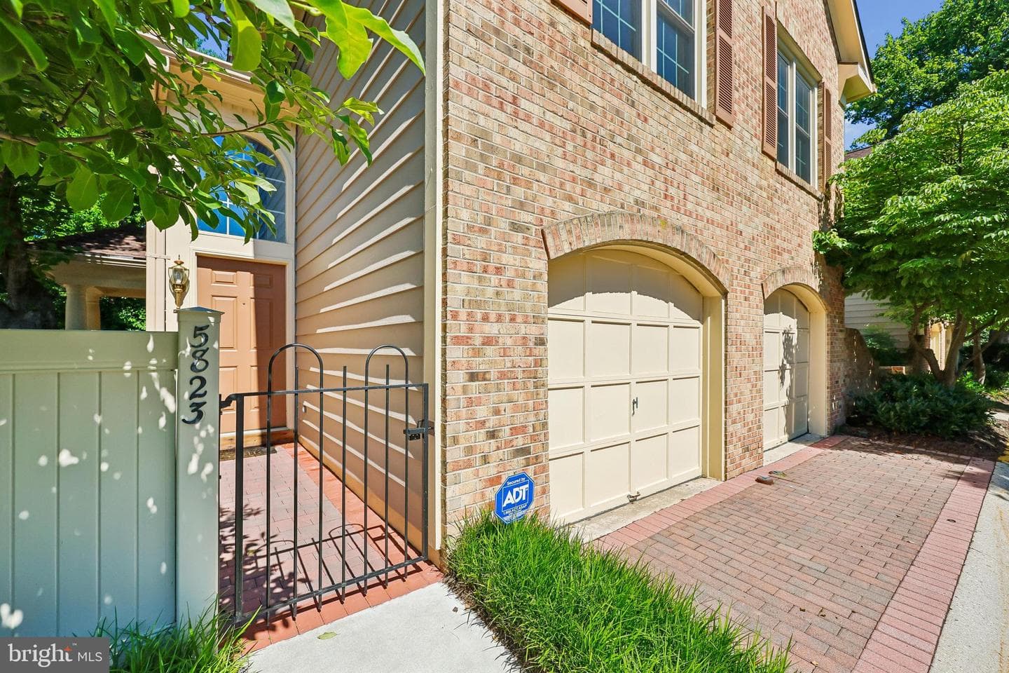 5823 Linden Square Court #52 photo 4