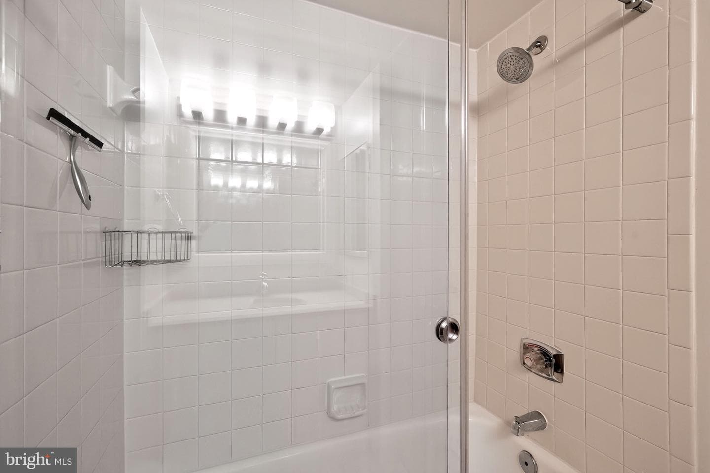 10101 Grosvenor Place #305 photo 17