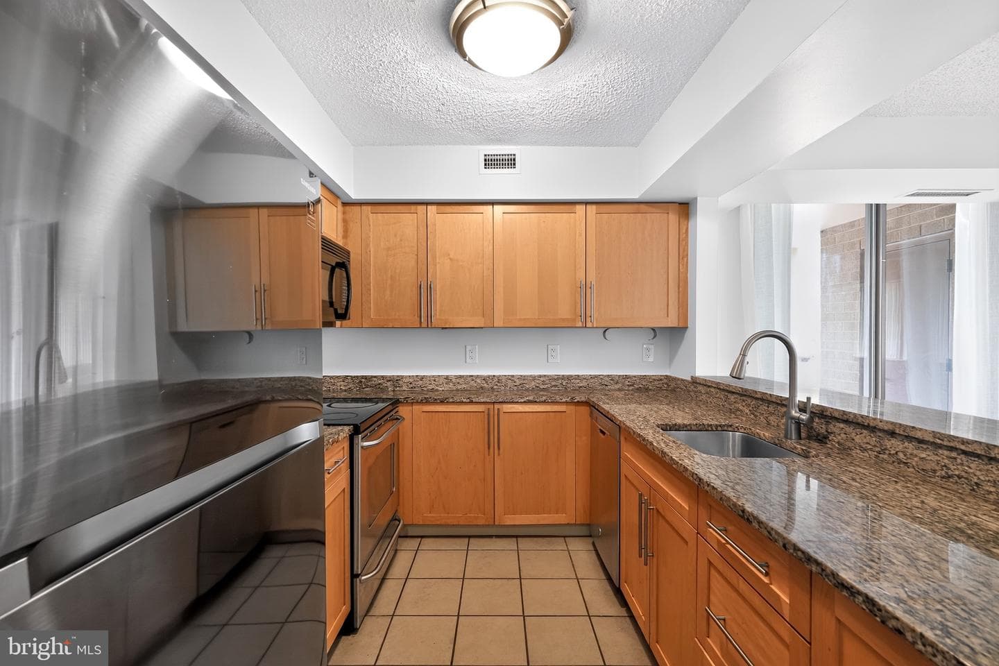 10101 Grosvenor Place #305 photo 6
