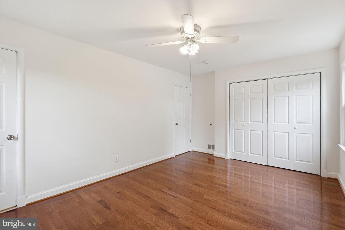 9706 Dameron Drive photo 13