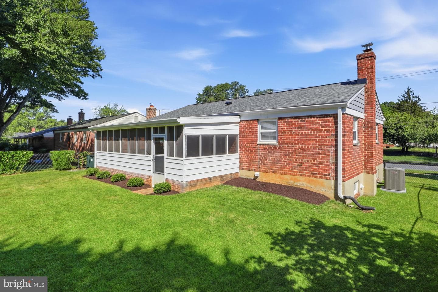 908 Gabel Street photo 30