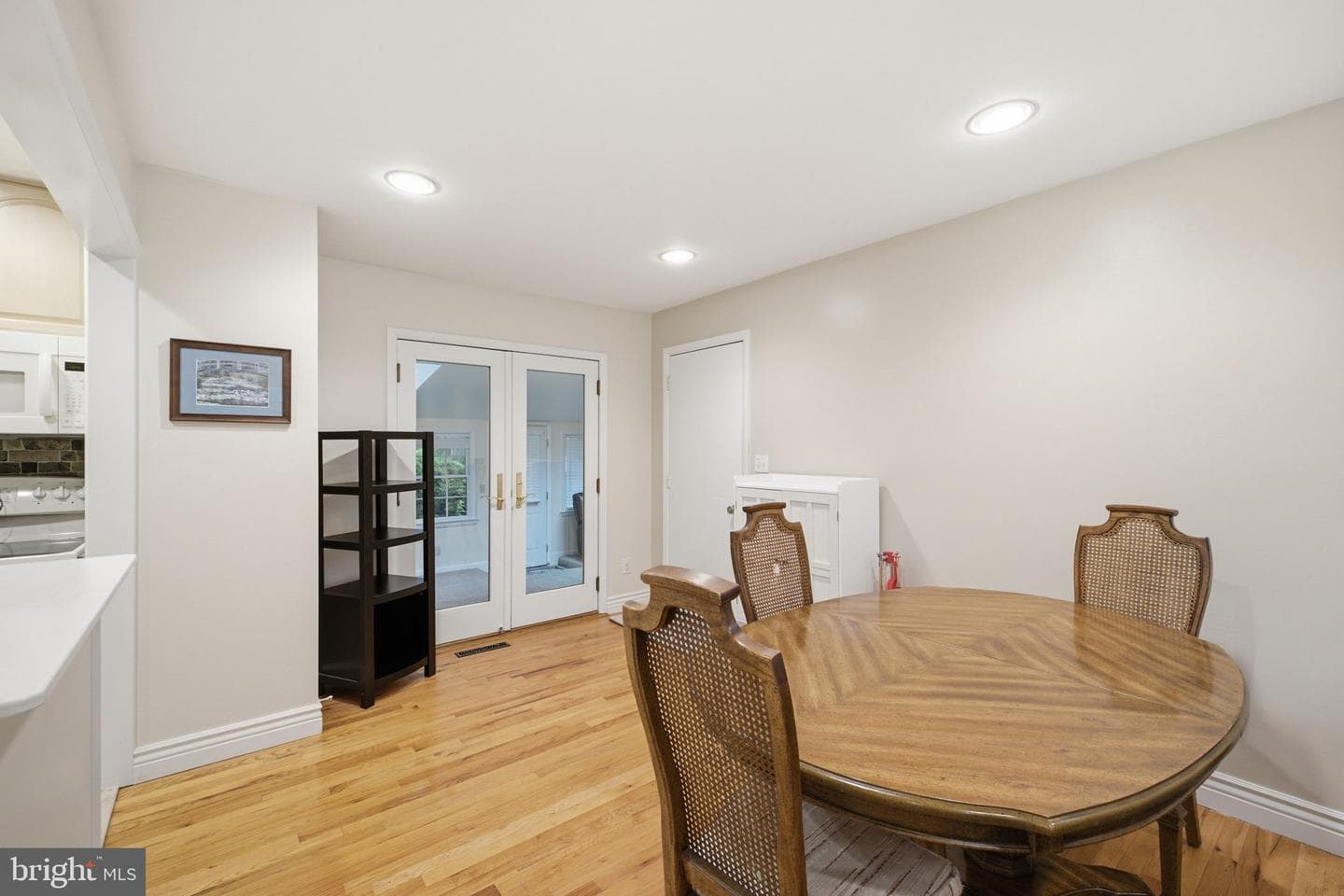 11937 Bayswater Road photo 10