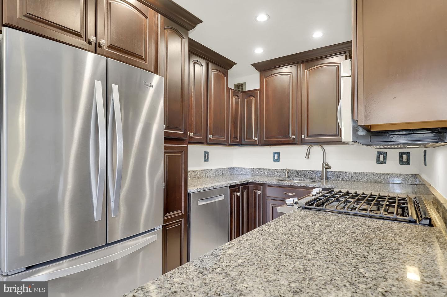575 Thayer Avenue #705 photo 11