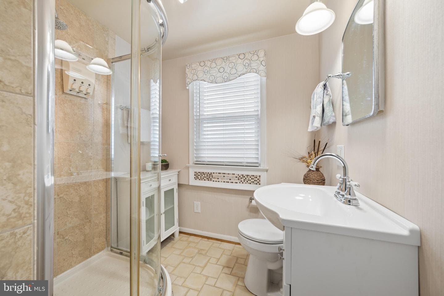 124 Chestnut Avenue photo 39