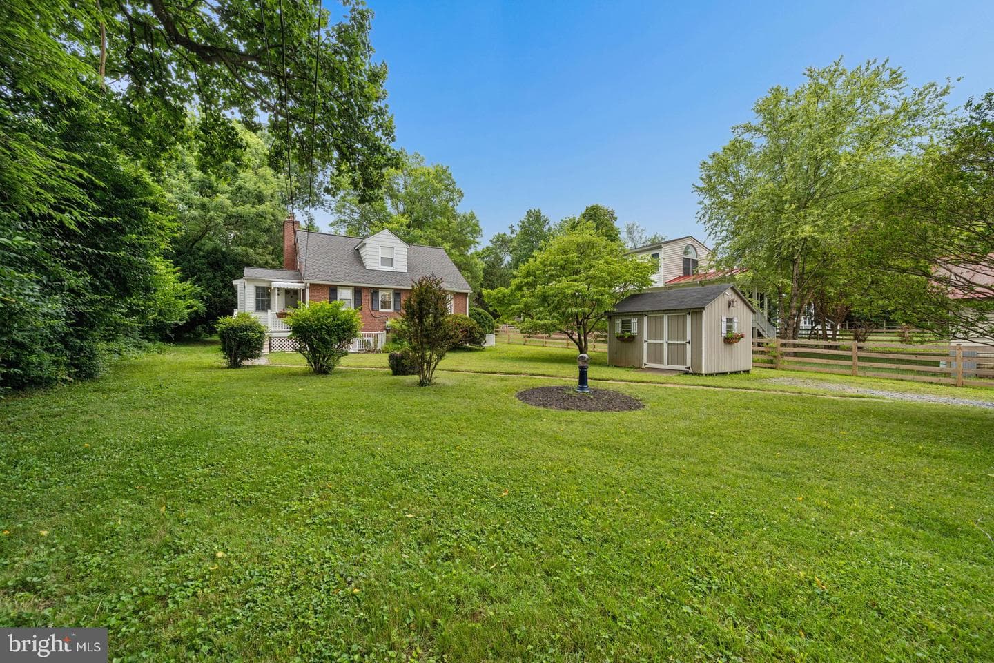 124 Chestnut Avenue photo 56
