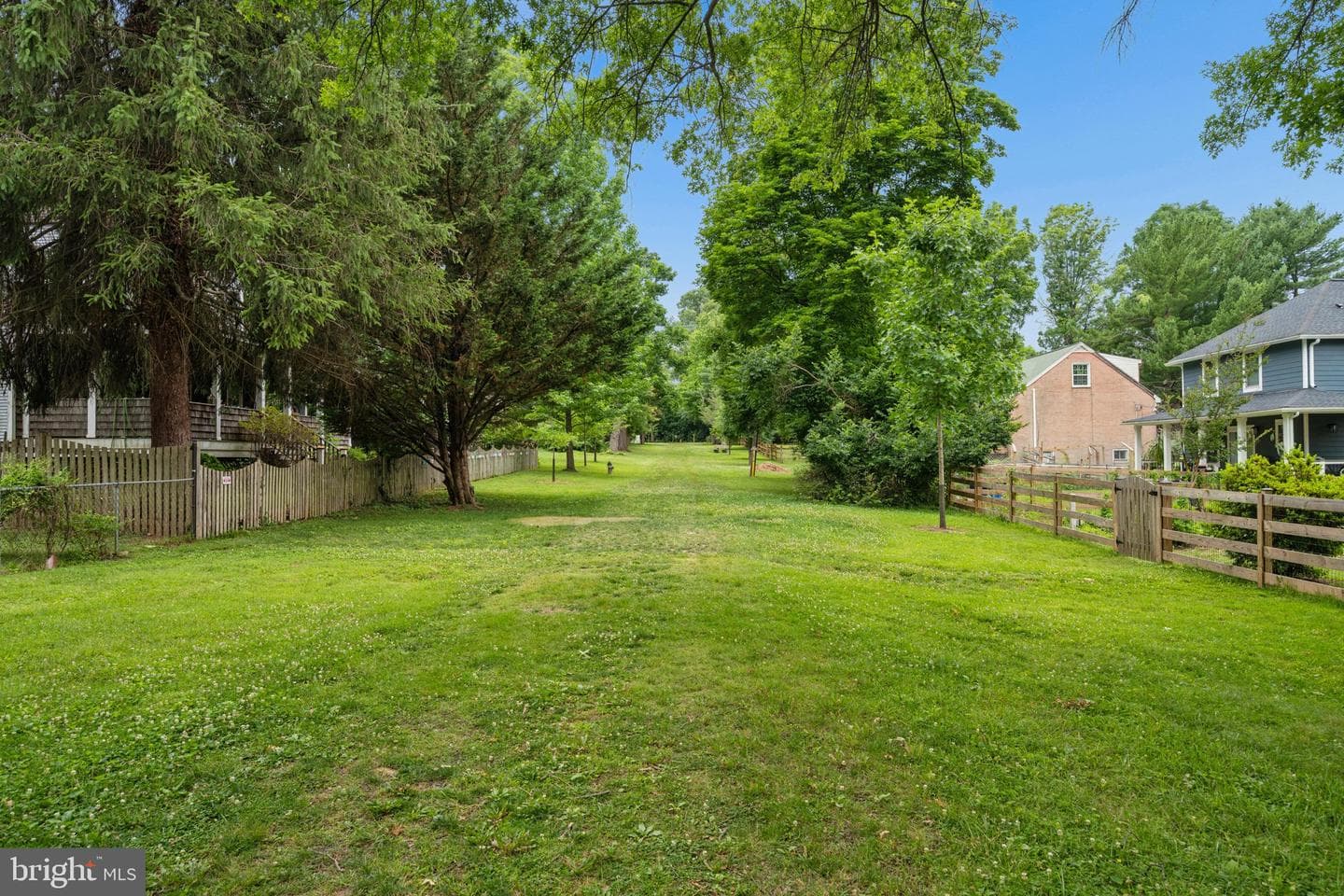 124 Chestnut Avenue photo 65