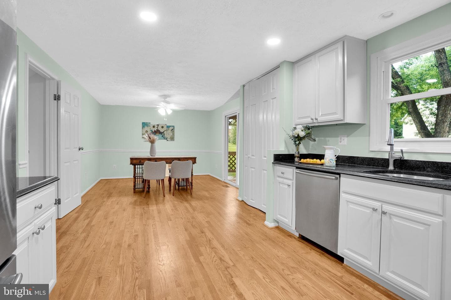 8604 Calypso Lane photo 8