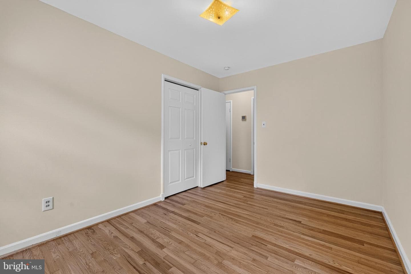 3505 Kensington Court photo 18