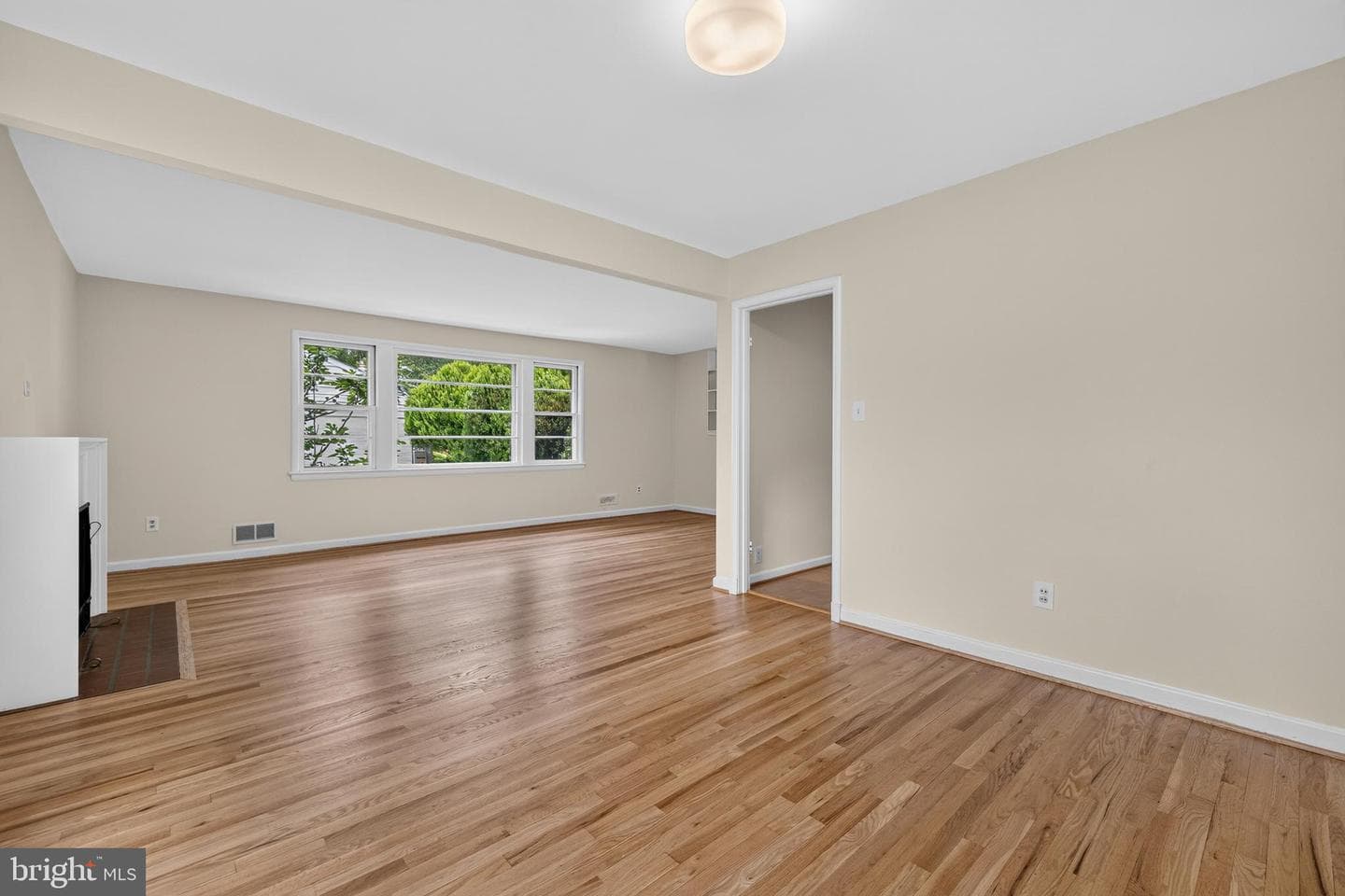 3505 Kensington Court photo 6