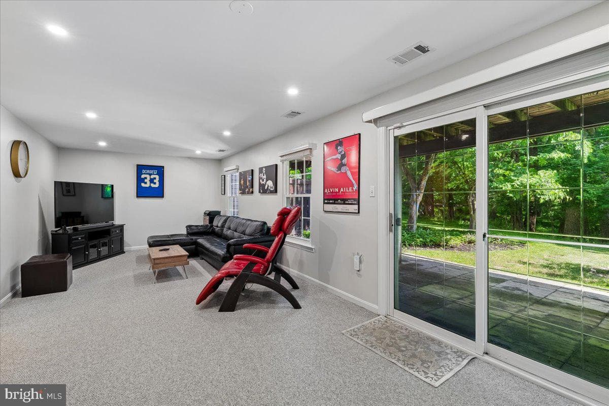 25 Tivoli Lake Court photo 41