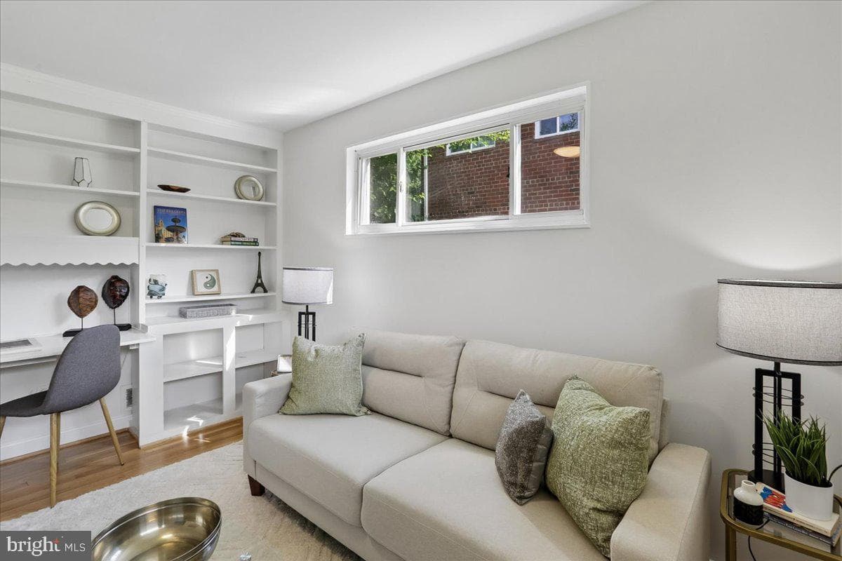 3515 Kayson Street photo 20