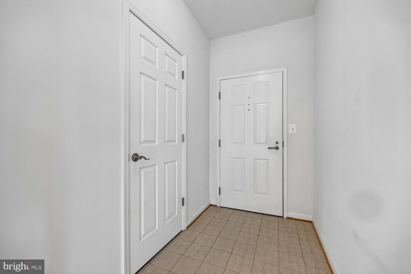 301 High Gables Drive #402 photo 3
