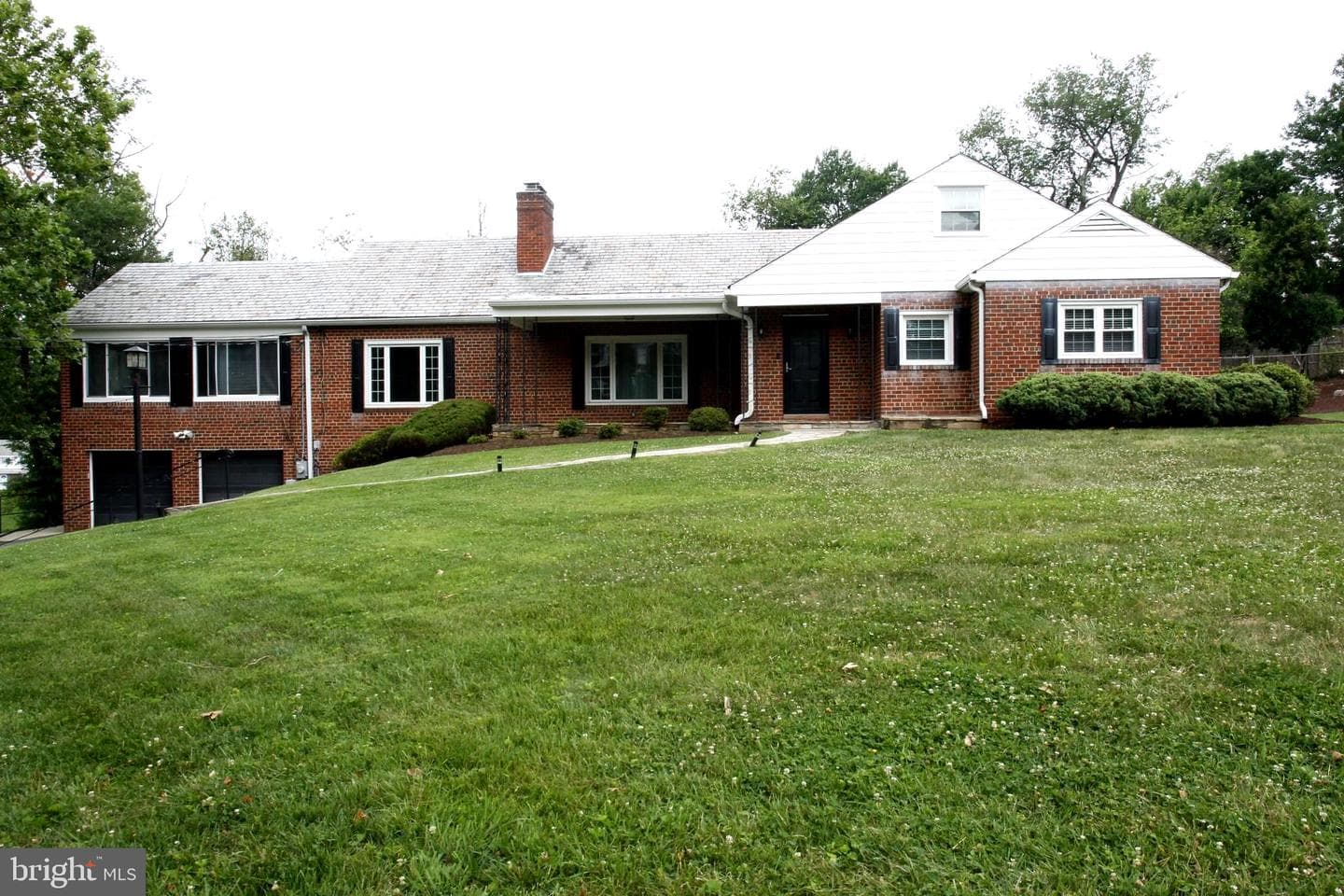 1018 Mcceney Avenue photo 4