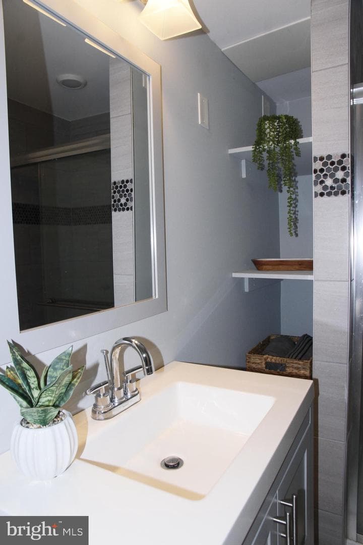 1018 Mcceney Avenue photo 45