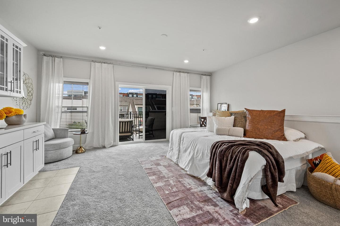 122 Dickenson Drive photo 37