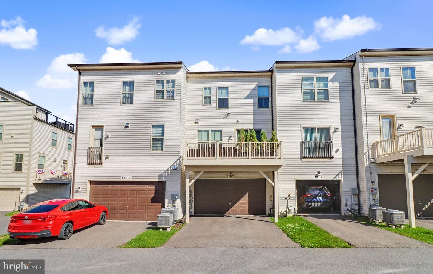 13813 Byrne Park Drive photo 4