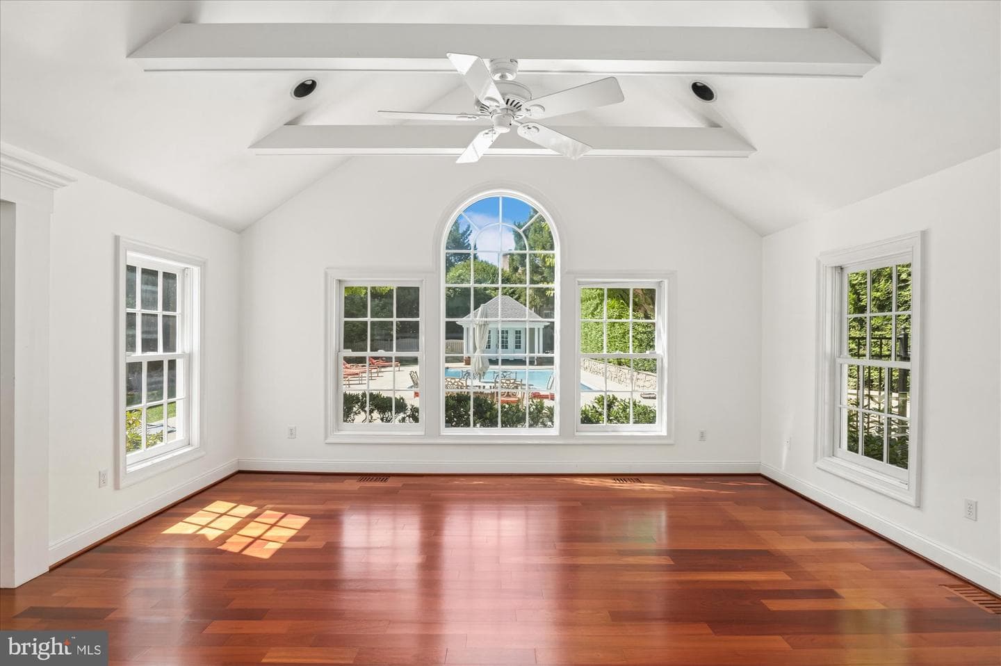 10019 Kendale Road photo 28