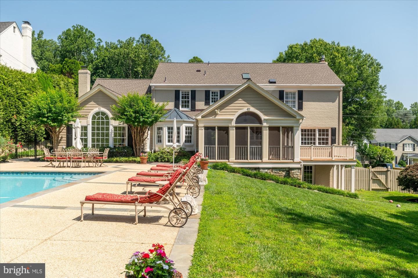 10019 Kendale Road photo 4