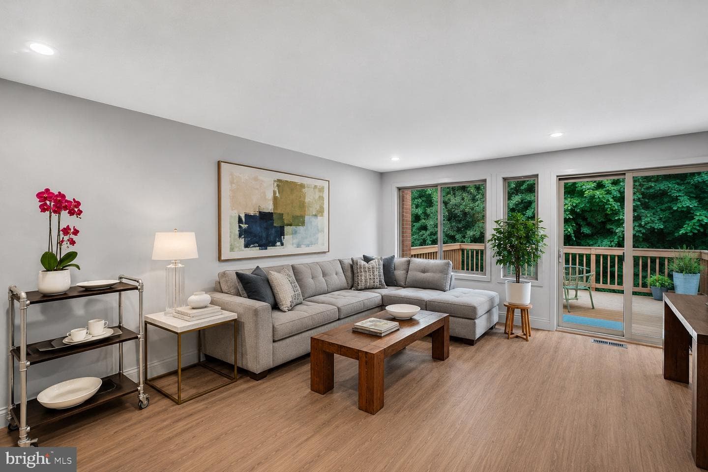 10759 Lester Street photo 5