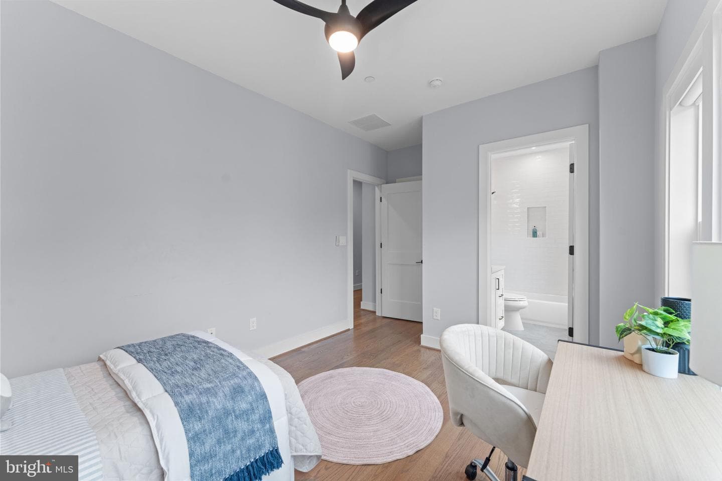 8104 Woodhaven Boulevard photo 39