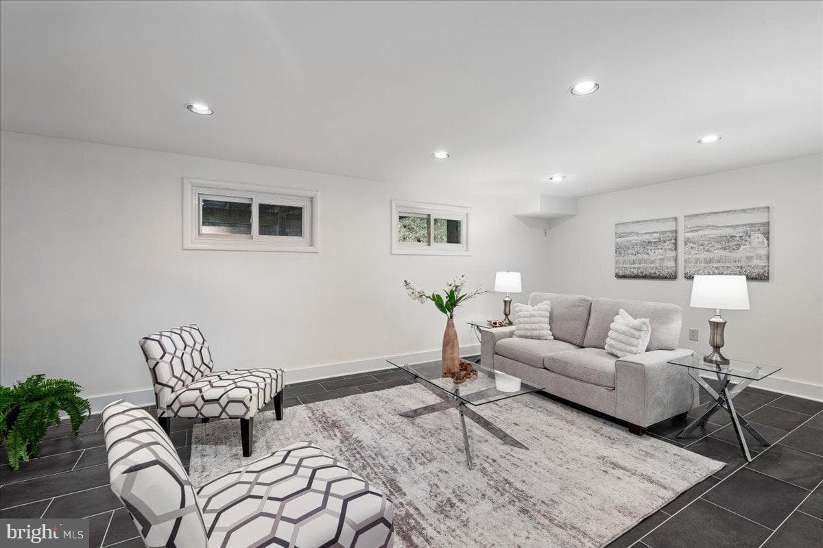 9817 Cherry Tree Lane photo 33