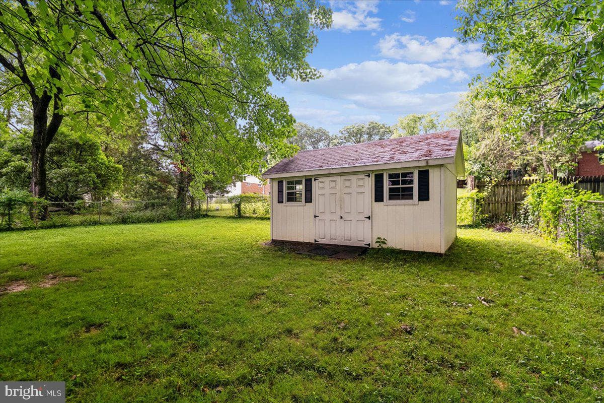 9817 Cherry Tree Lane photo 48
