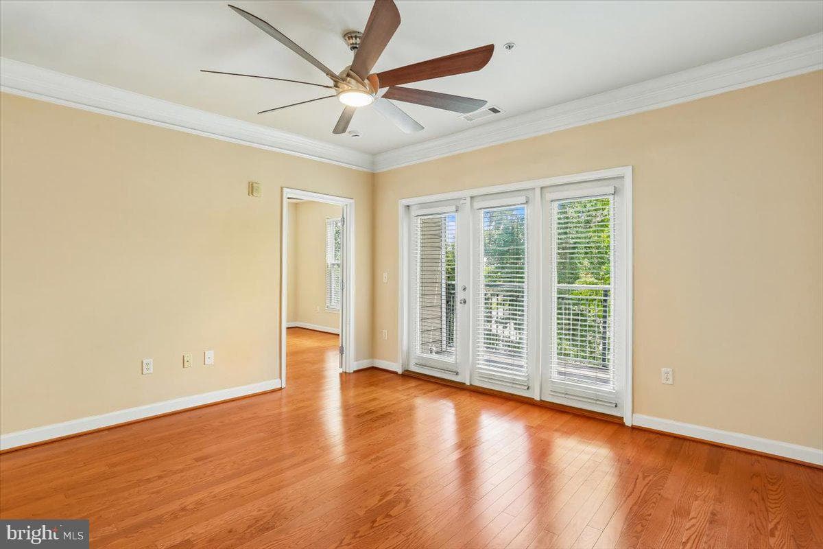 501 Hungerford Drive #105 photo 14