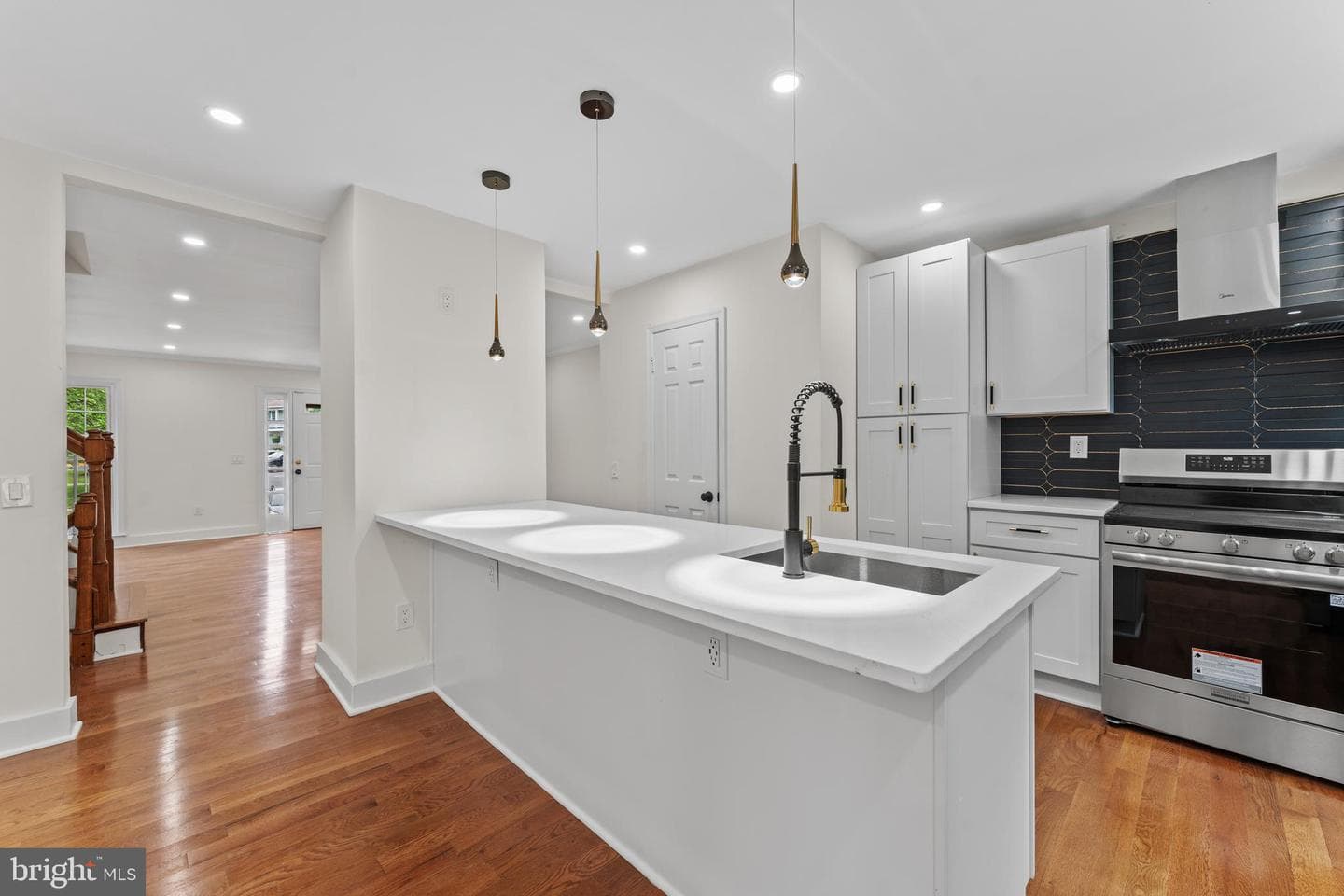 671 Concerto Lane photo 15